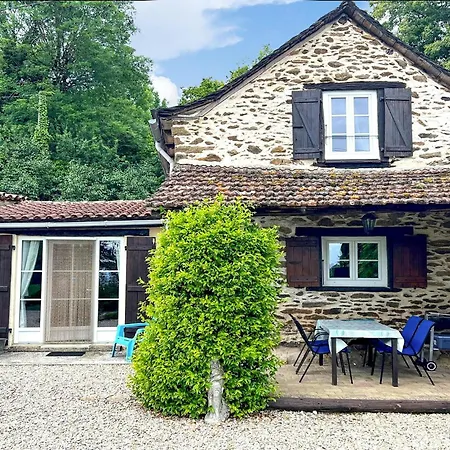 Lovely In With Swimming Pool * Jouqueviel