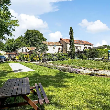 Lovely In With Swimming Pool بيت للعطل Jouqueviel