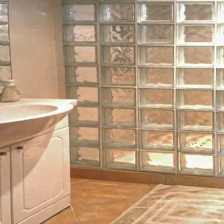 Lovely In With Swimming Pool