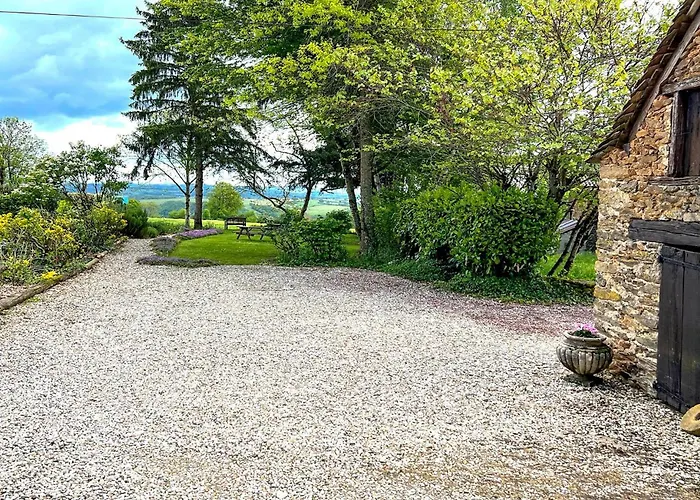 Lovely In With Swimming Pool Casa vacanze *