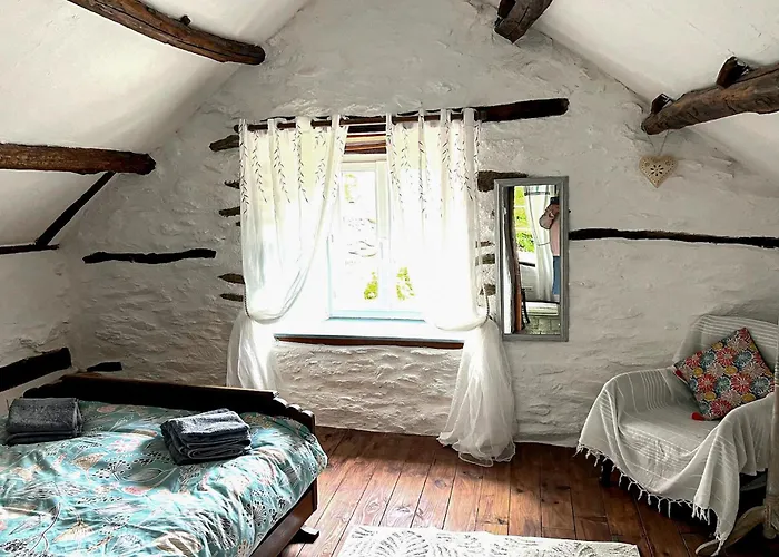 Lovely In With Swimming Pool